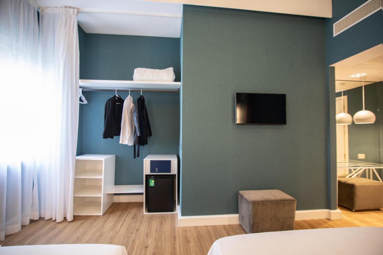 Villa Adriatica Ambienthotels Римини Екстериор снимка