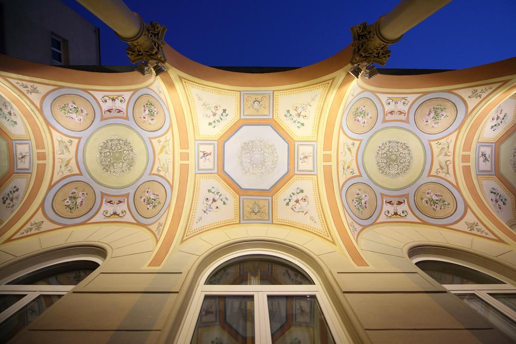 Villa Adriatica Ambienthotels Римини Екстериор снимка